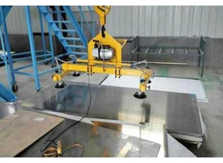 . Vacuum sheet lifter handling equipment