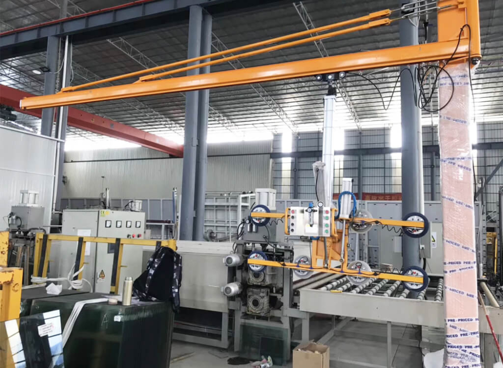 Vacuum lifter