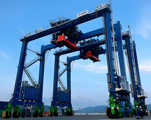 Rubber-tyred Gantry Cranes Shows