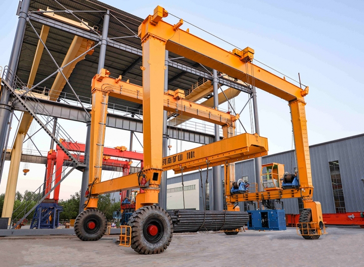 Rubber-tyred gantry cranes