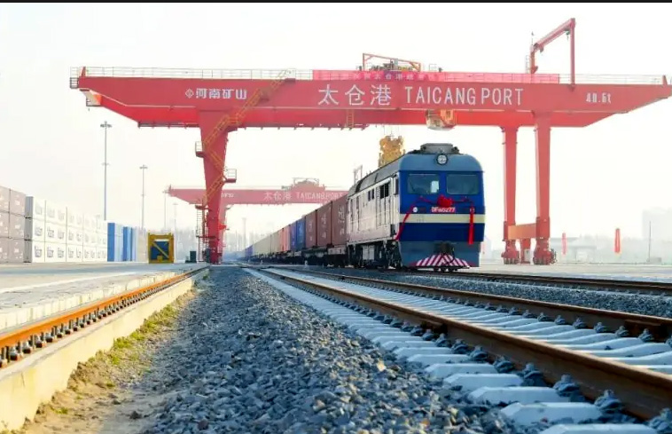 RTG Crane.jpg